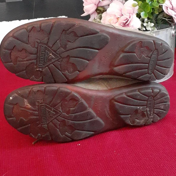 JOHN FLUEVOG SHOES SUEDE - Picture 6 of 11